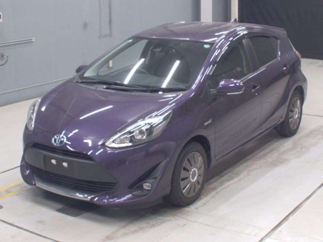 Toyota AQUA 2019 8236991-0