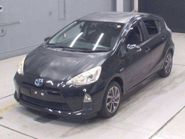 Toyota AQUA 2014 8236992-0