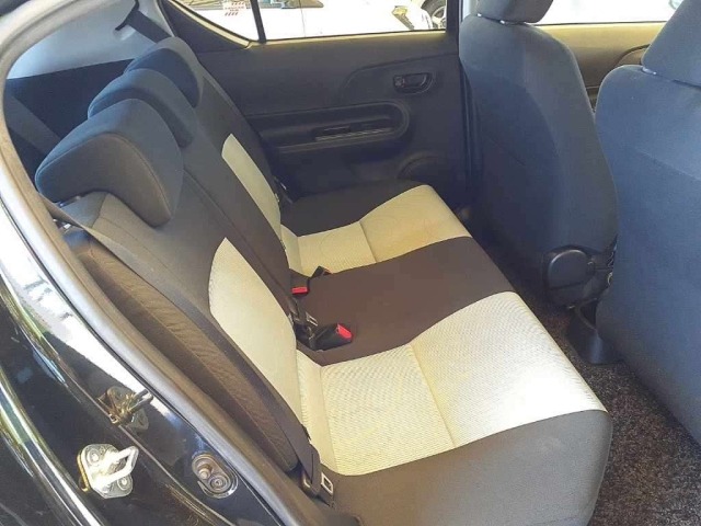 Toyota AQUA 2014 8236992-10