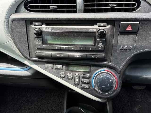 Toyota AQUA 2014 8236999-6