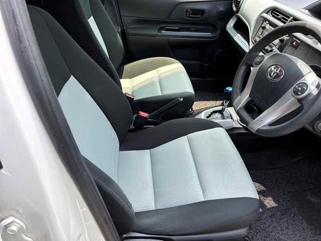 Toyota AQUA 2014 8236999-7