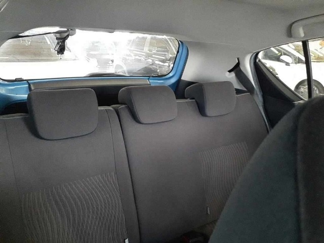 Toyota AQUA 2015 8237009-11