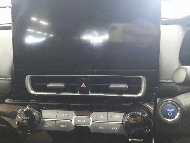 Toyota AQUA 2021 8237011-12