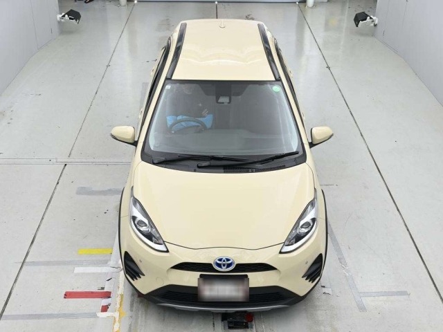 Toyota AQUA 2017 8237013-7