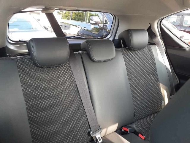 Toyota AQUA 2019 8237015-11