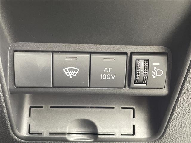Toyota AQUA 2025 8237310-10