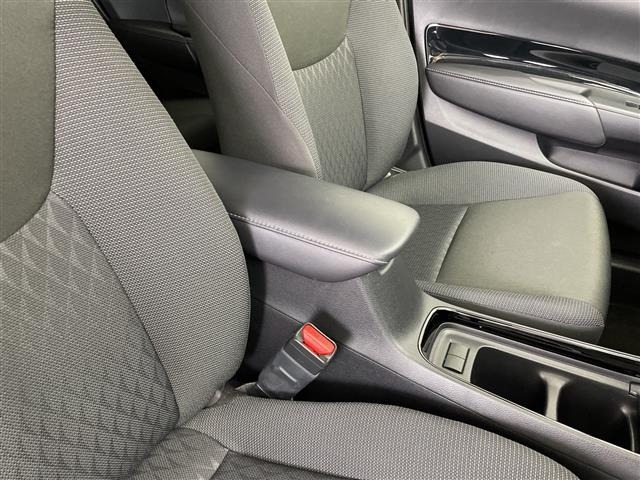 Toyota AQUA 2025 8237310-4
