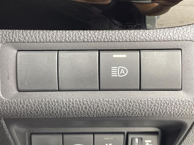 Toyota AQUA 2025 8237310-9