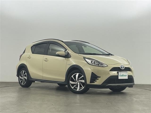 Toyota AQUA 2018 8237312-0