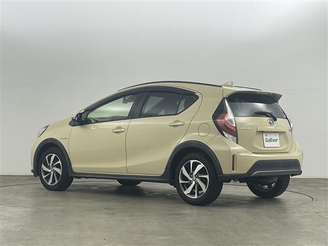 Toyota AQUA 2018 8237312-13