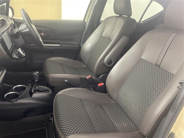 Toyota AQUA 2018 8237312-8