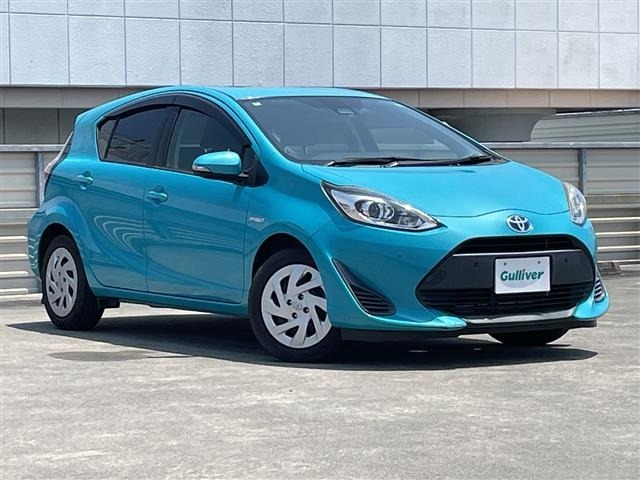 Toyota AQUA 2018 8237326-0