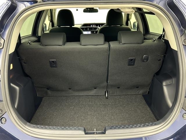 Toyota AQUA 2018 8237327-11
