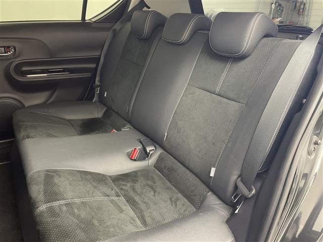 Toyota AQUA 2014 8237332-11