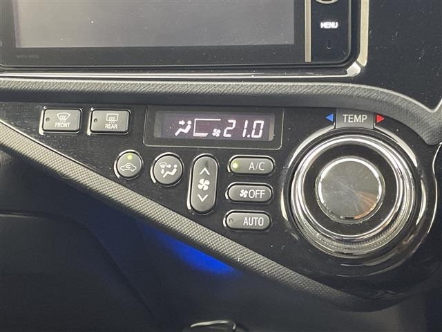 Toyota AQUA 2014 8237332-16