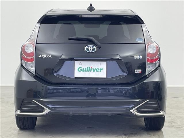 Toyota AQUA 2014 8237332-4