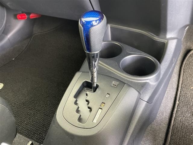 Toyota AQUA 2014 8237337-19