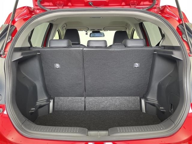 Toyota AQUA 2022 8237384-21