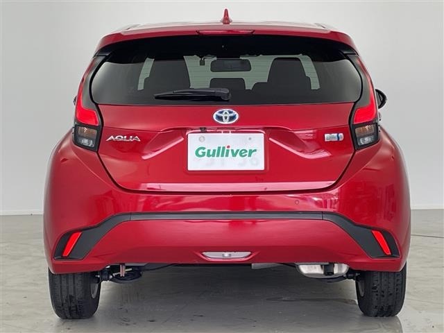 Toyota AQUA 2022 8237384-4
