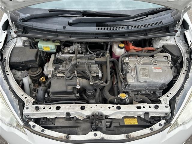 Toyota AQUA 2014 8237422-15