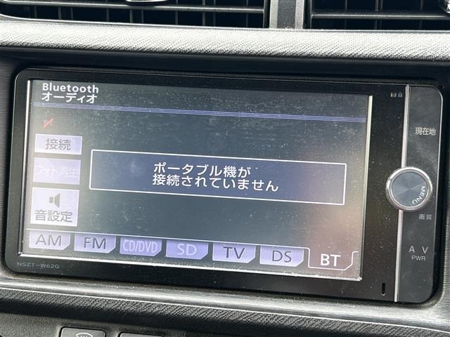 Toyota AQUA 2014 8237422-17