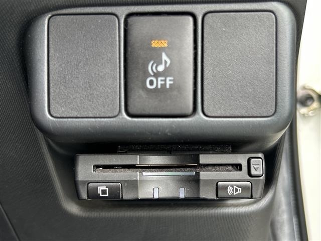 Toyota AQUA 2014 8237422-19