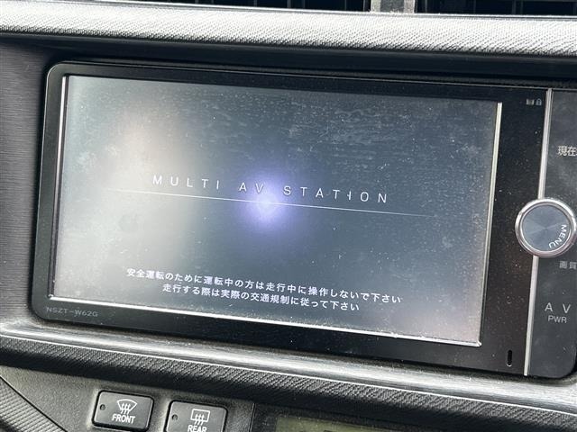 Toyota AQUA 2014 8237422-23