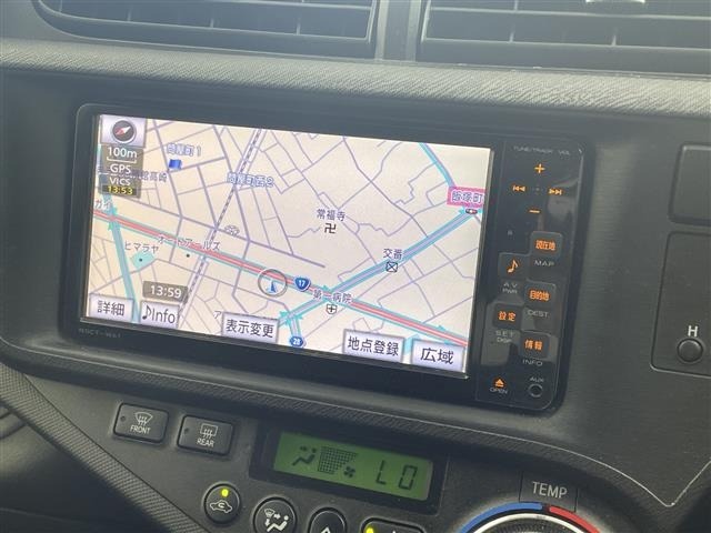 Toyota AQUA 2012 8237423-6