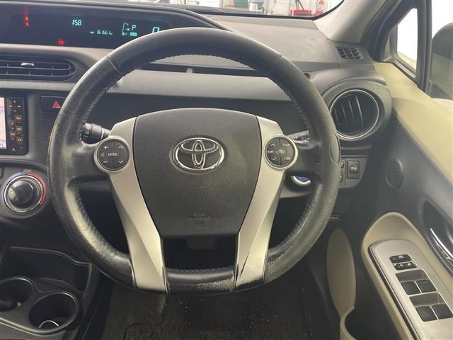 Toyota AQUA 2012 8237423-9
