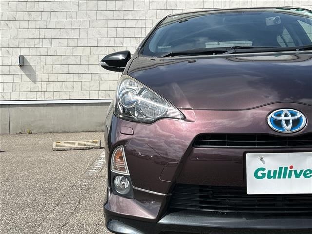 Toyota AQUA 2013 8237431-11