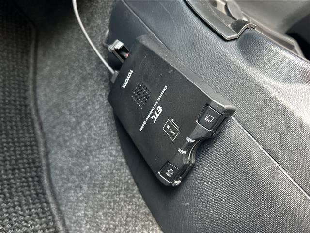 Toyota AQUA 2013 8237431-12