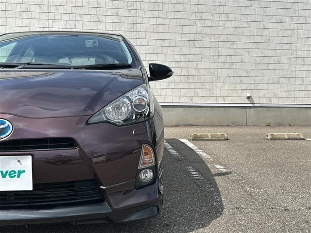 Toyota AQUA 2013 8237431-13