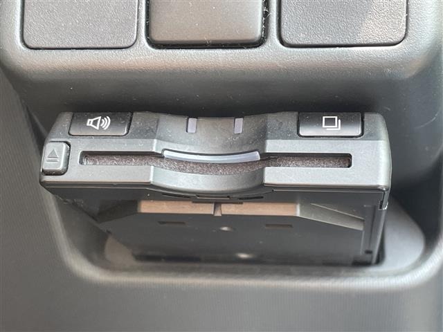 Toyota AQUA 2013 8237433-17
