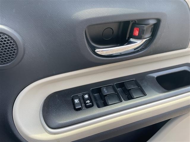 Toyota AQUA 2013 8237433-2