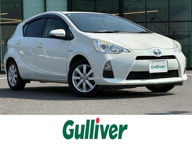 Toyota AQUA 2014 8237447-0