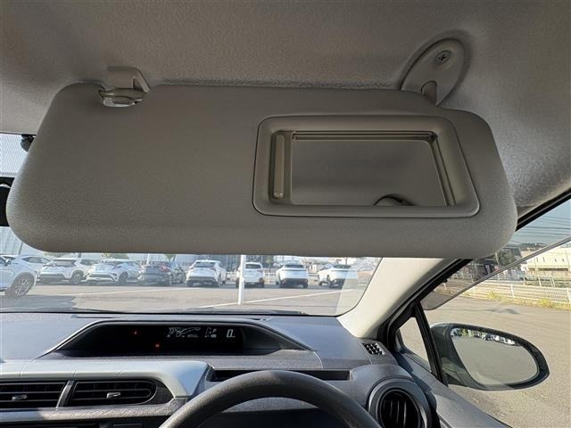 Toyota AQUA 2014 8237447-2