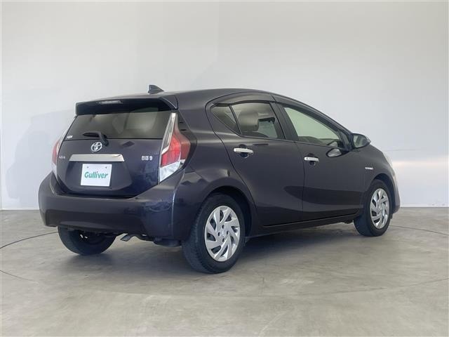 Toyota AQUA 2015 8237461-14