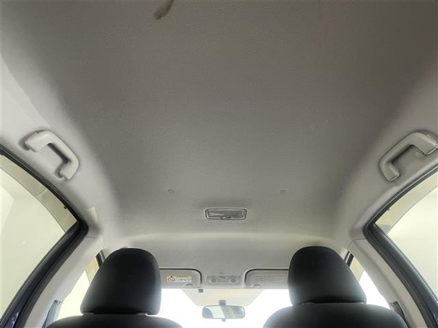 Toyota AQUA 2015 8237461-2
