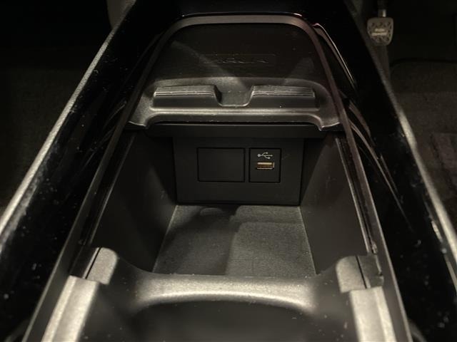 Toyota AQUA 2023 8237479-19