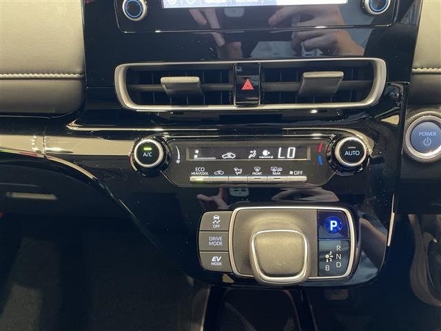 Toyota AQUA 2023 8237479-5