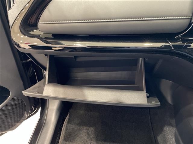 Toyota AQUA 2023 8237479-8