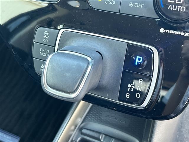 Toyota AQUA 2021 8237480-11