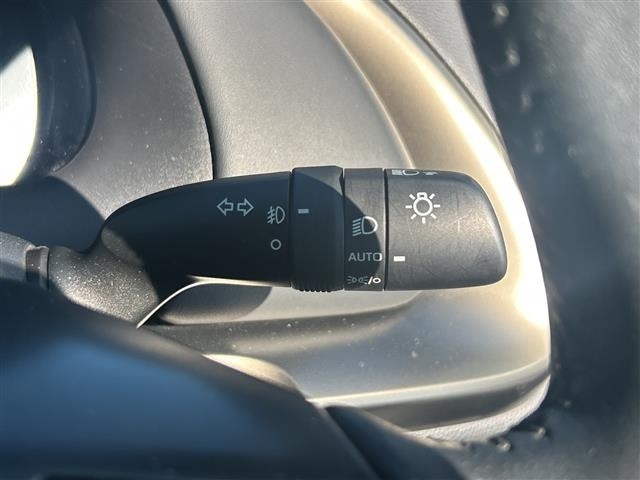 Toyota AQUA 2021 8237480-8
