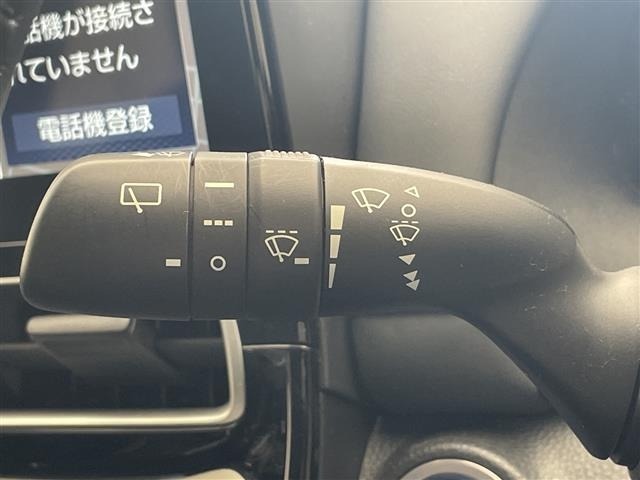 Toyota AQUA 2021 8237486-6