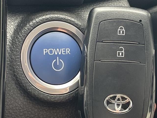 Toyota AQUA 2021 8237486-8