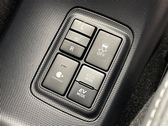 Toyota AQUA 2019 8237489-1