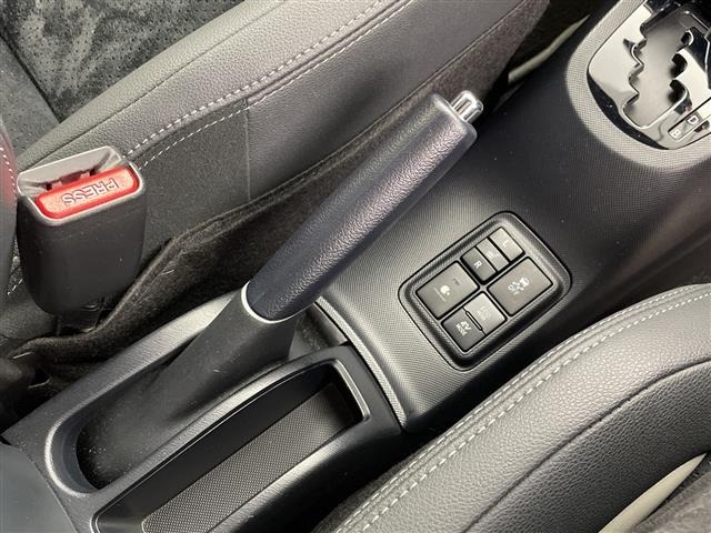 Toyota AQUA 2019 8237489-20