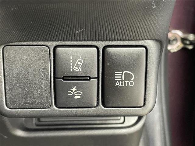Toyota AQUA 2016 8237503-2