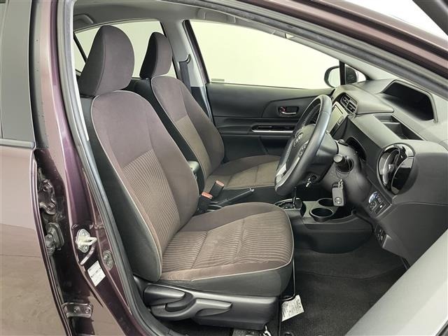 Toyota AQUA 2016 8237503-4