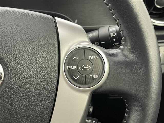 Toyota AQUA 2016 8237503-8